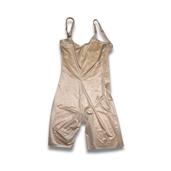 Spanx Suit Your Fancy Strapless Cupped Mid-Thigh Bodysuit Shapewear Beige Size S - Picture 2 of 5